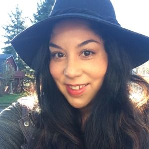 Meet your Posher, Elena